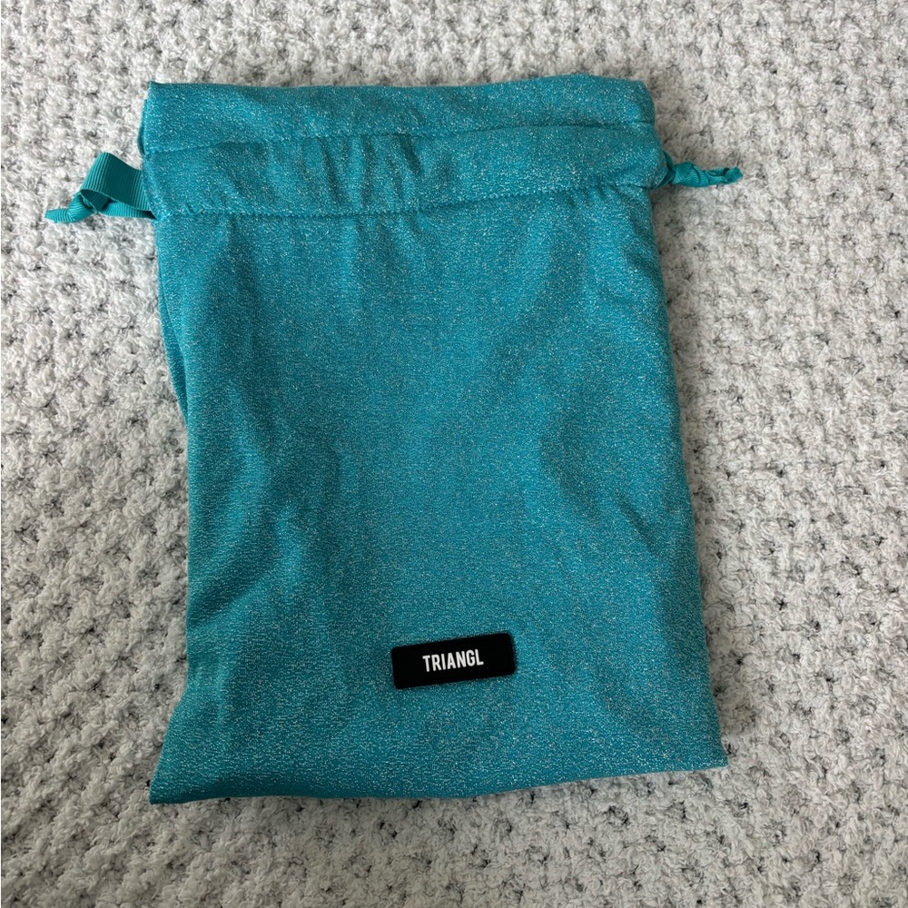 Triangl Bag Set with Accessories - Picture 3 of 8